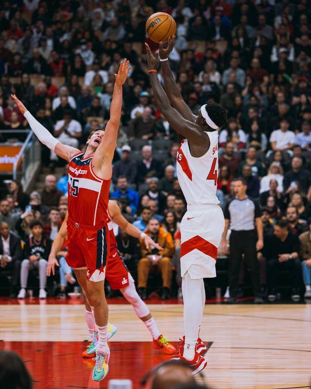 j9九游会免费注册 -西亚卡姆在法国队比赛中比分优势明显，关键助攻引发热议！的简单介绍