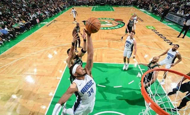 九游官网app下载 - 穆雷关键节点赛事规则更新，雄鹿带队取胜！